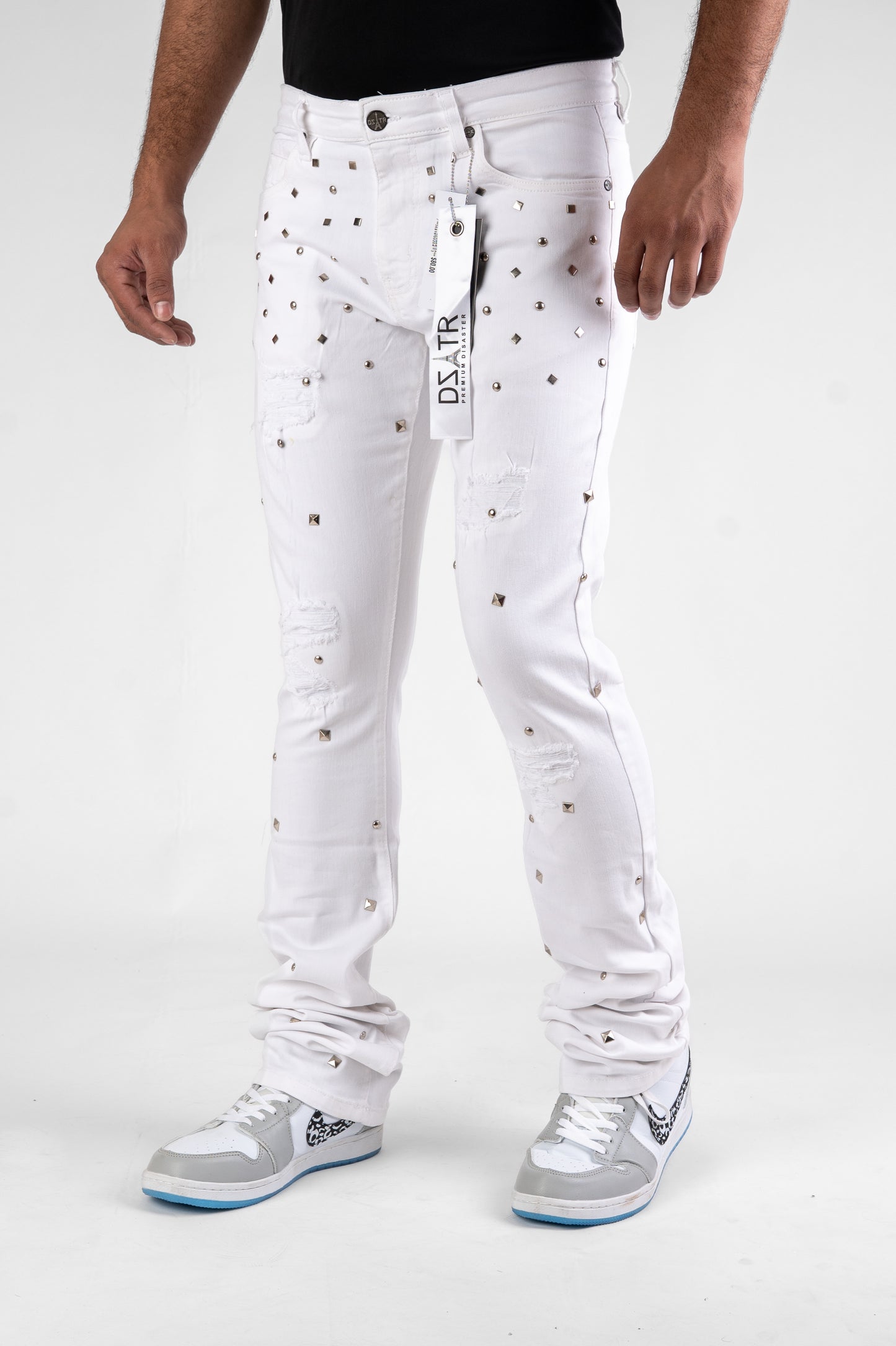 MENS CLASSIC ULTRA STRETCH DENIM -STACKED WHITE STUD DZTR-540