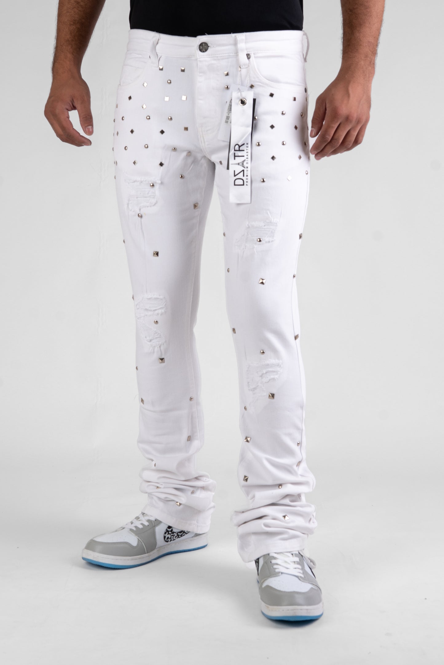 MENS CLASSIC ULTRA STRETCH DENIM -STACKED WHITE STUD DZTR-540