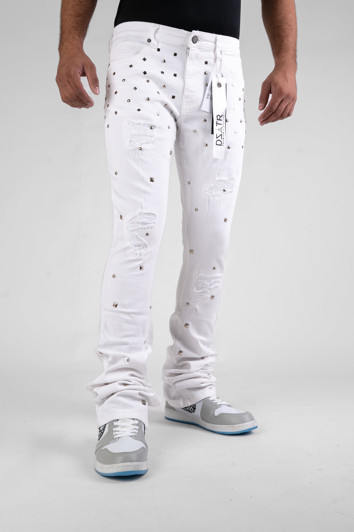 MENS CLASSIC ULTRA STRETCH DENIM -STACKED WHITE STUD DZTR-540