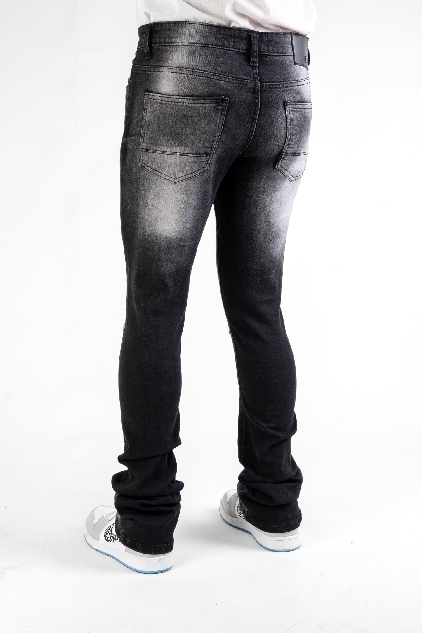 MENS CLASSIC ULTRA STRETCH DENIM - STACKED BLACK WASH DZTR-494