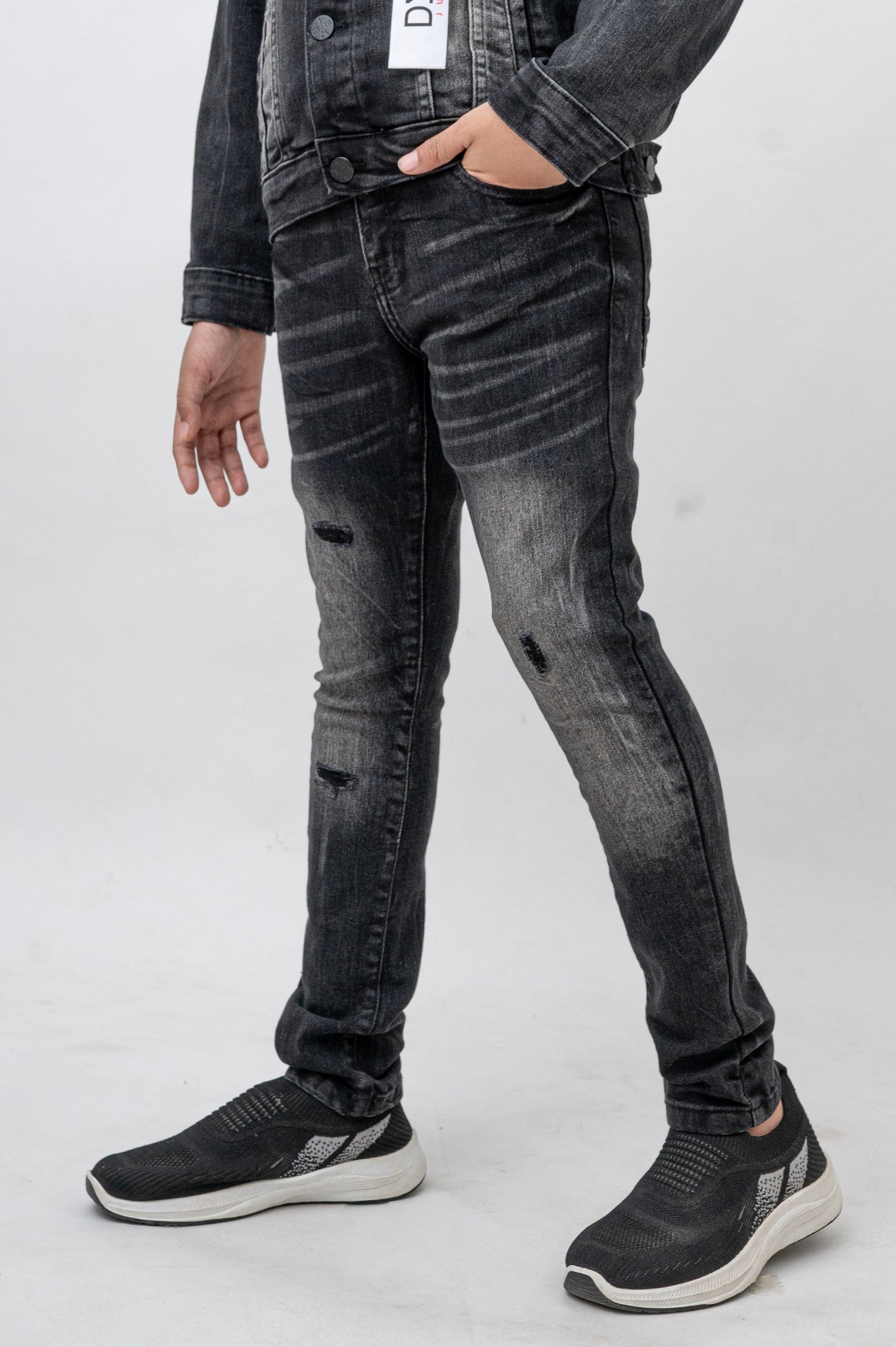 KIDS JEANS BLACK WASH K-046