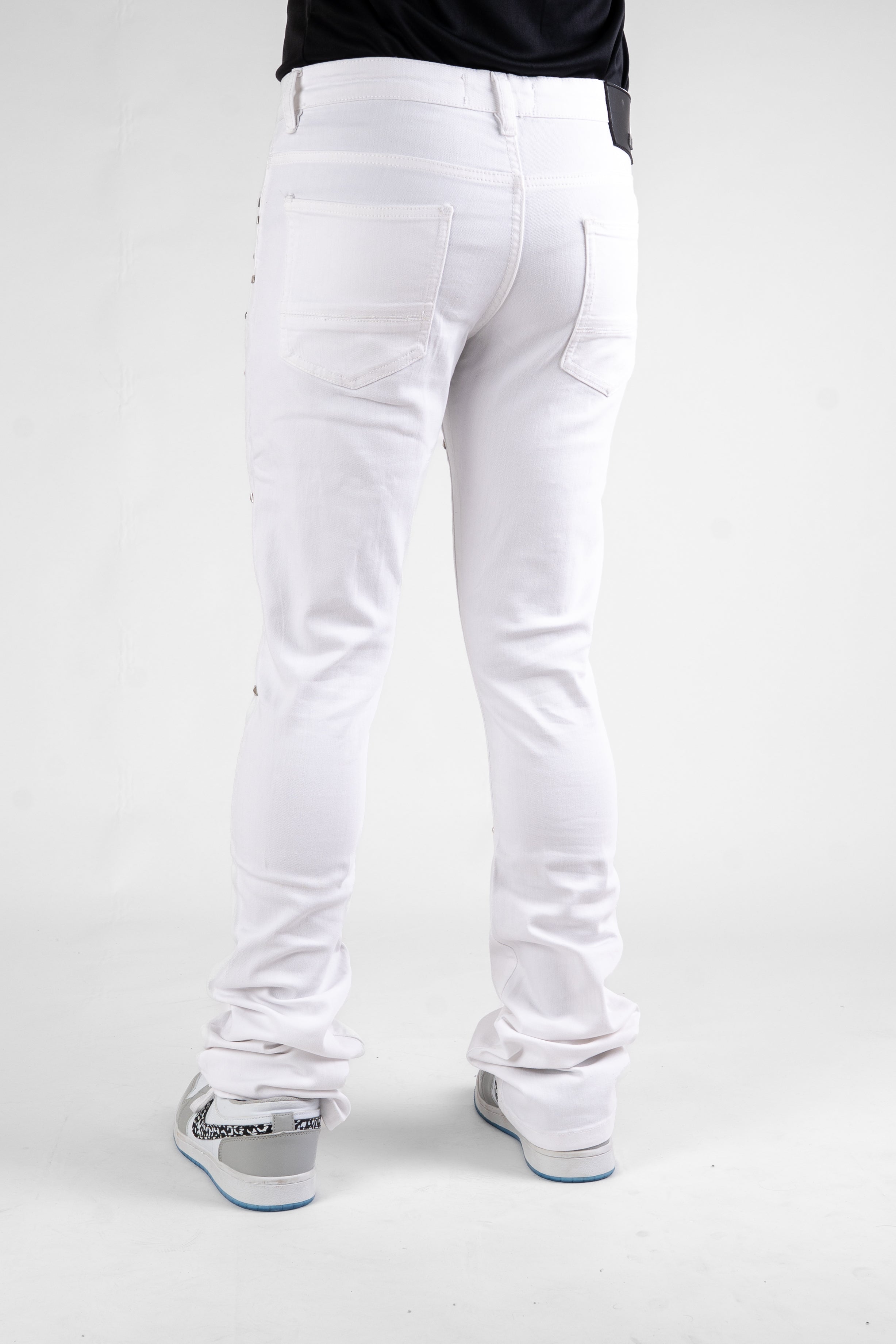 "WHITE STUD" - 540