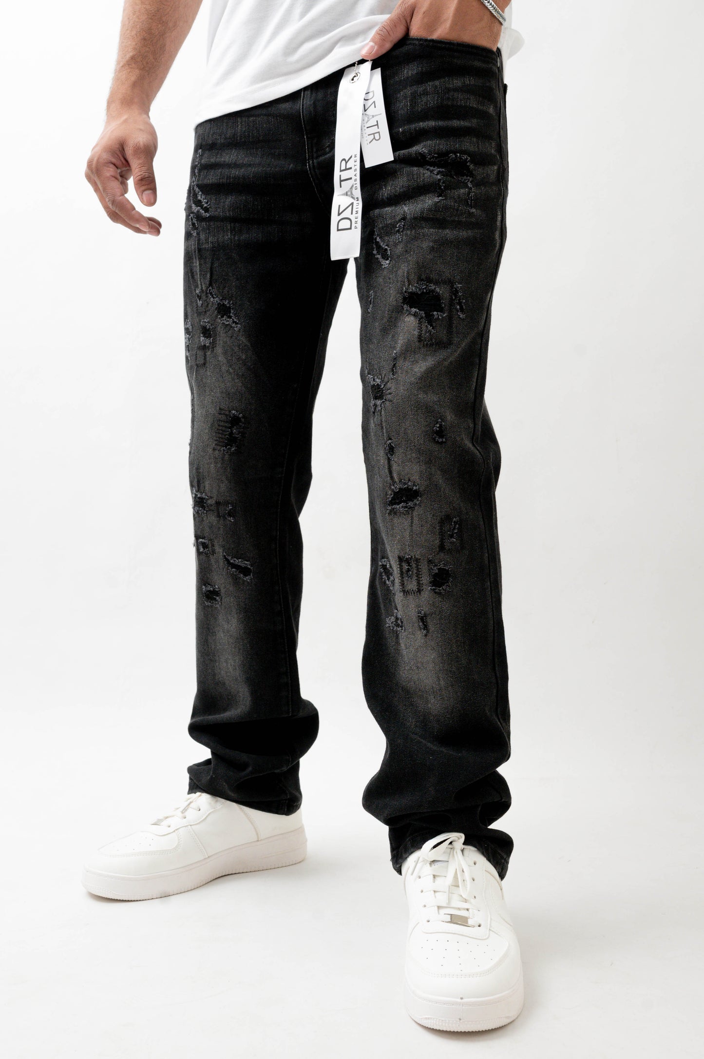 MENS STRAIGHT ULTRA STRETCH DENIM -WASHED BLACK DZTR -550