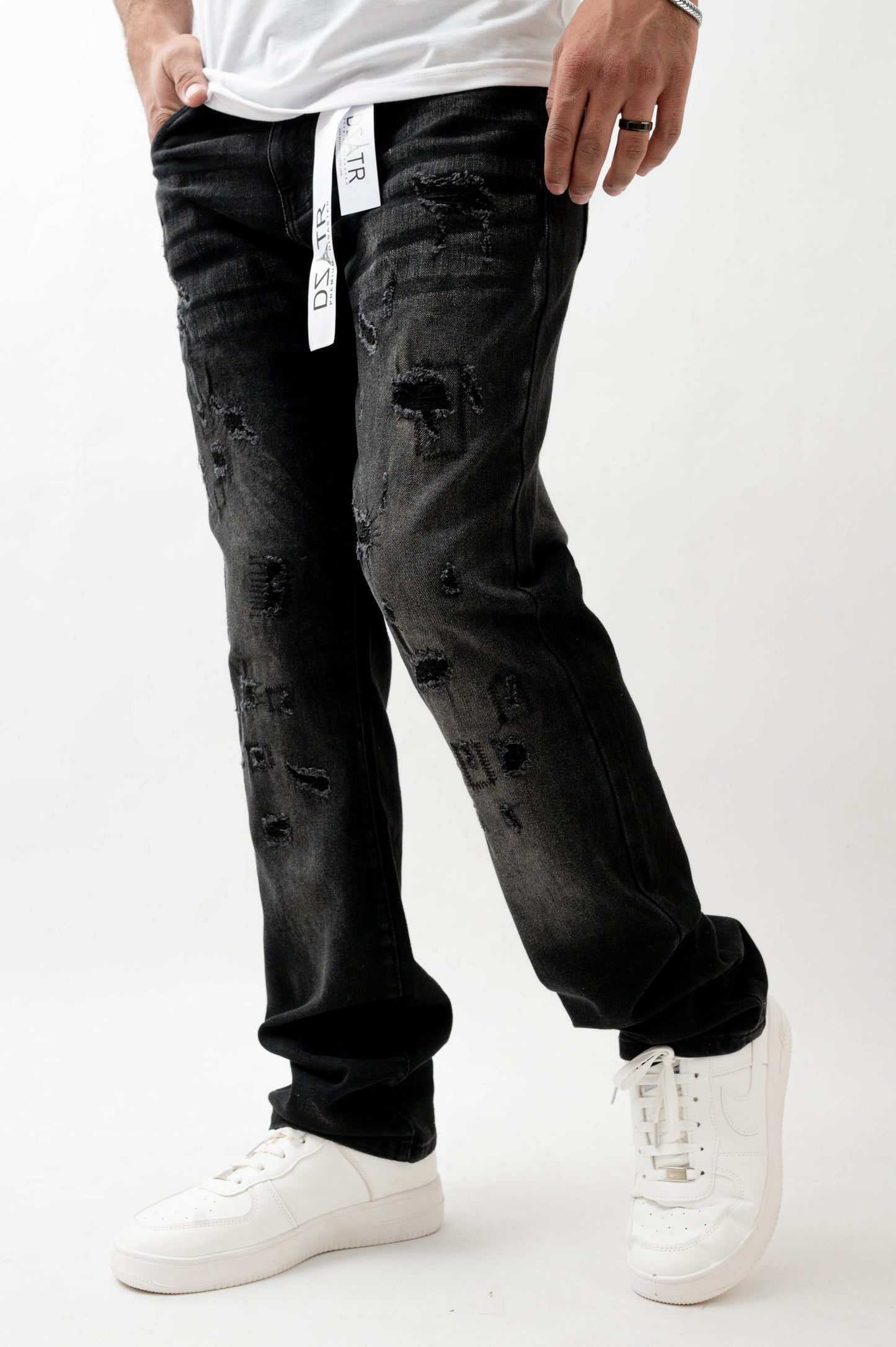 MENS STRAIGHT ULTRA STRETCH DENIM -WASHED BLACK DZTR -550