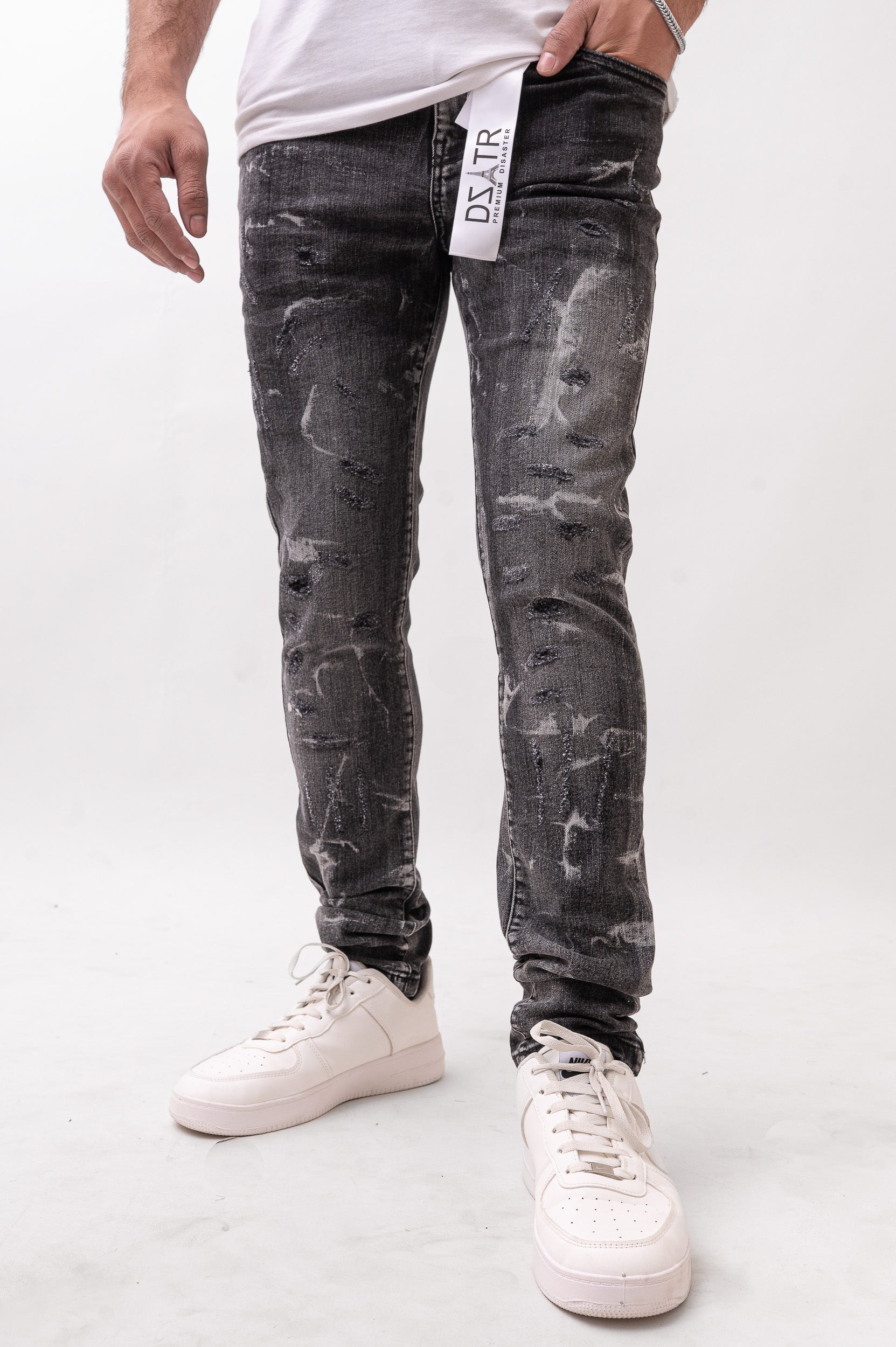 "BLACK" DZTR - 612