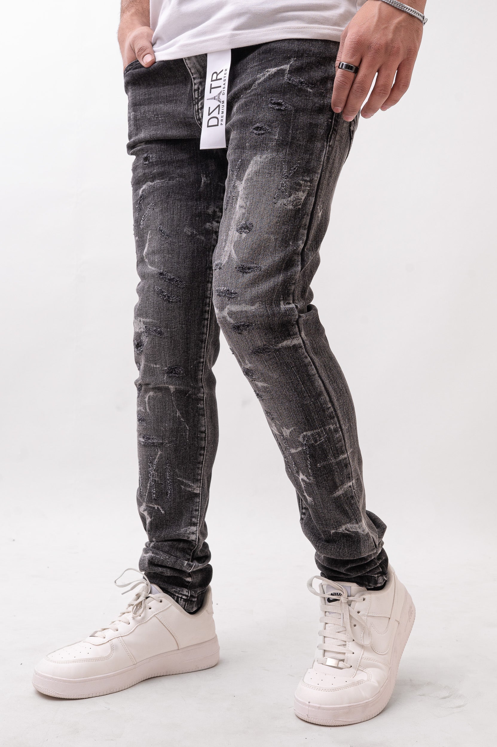 "BLACK" DZTR - 612
