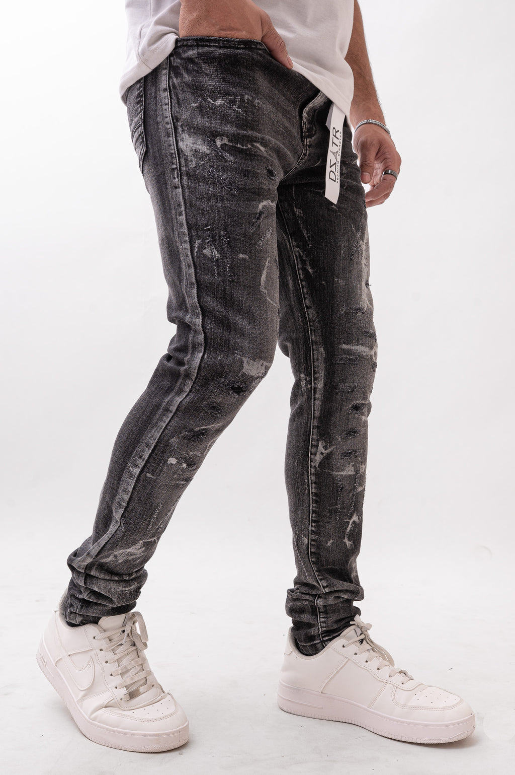 "BLACK" DZTR - 612